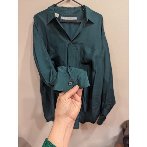 100% silk long sleeve women's collared button up dress shirt by Nine Twenty East - Picture 5 of 9